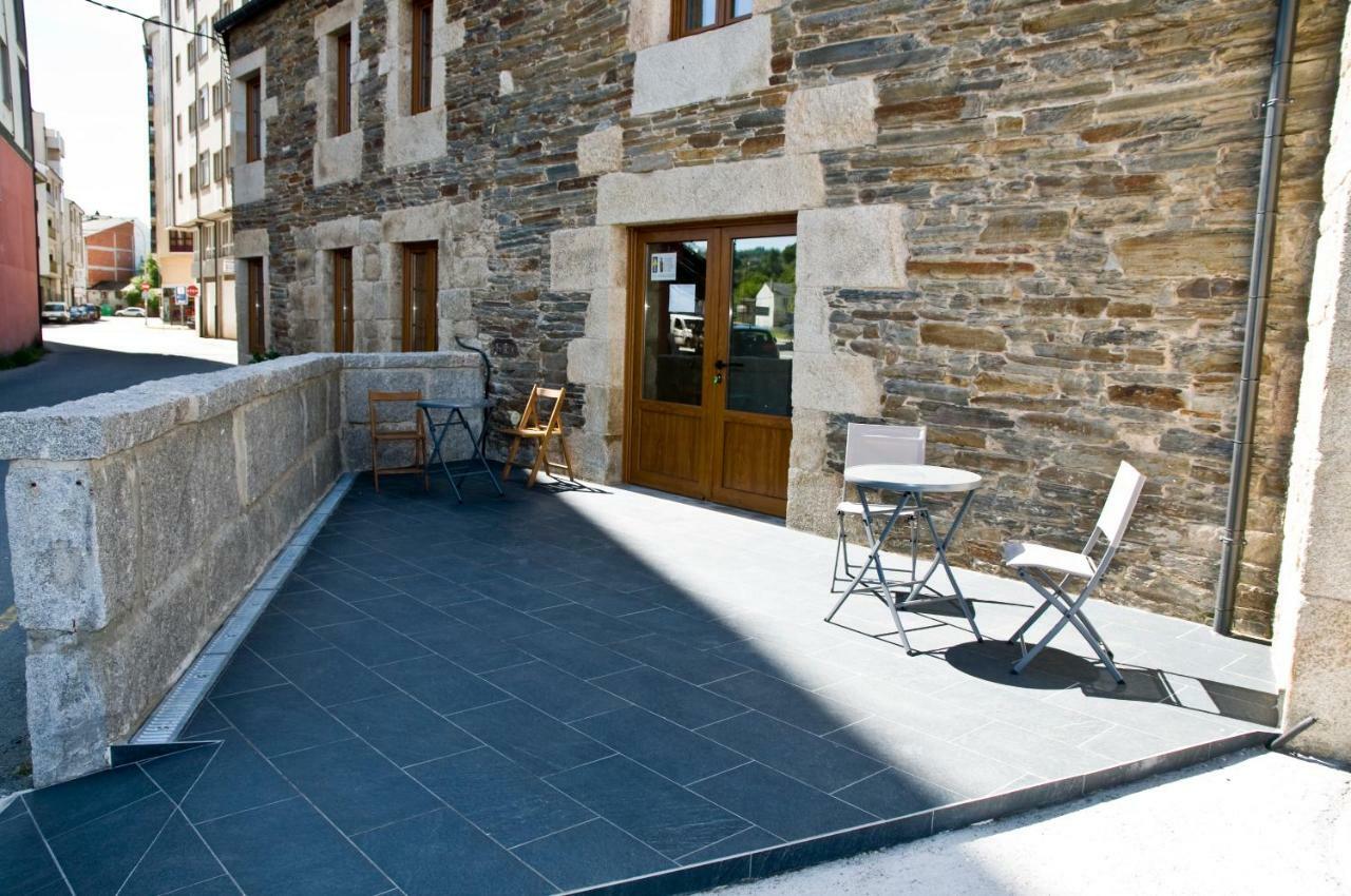 Pension Serrano Sarria Exterior photo